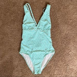 Crossed back Bathing suit